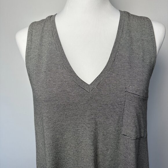 MADEWELL striped sleeveless knit dress size medium - Picture 4 of 6